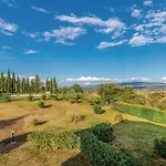 Seranna 4 Apartment