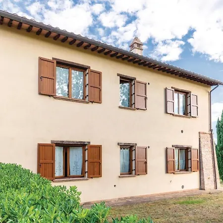 Seranna 4 Apartment *
