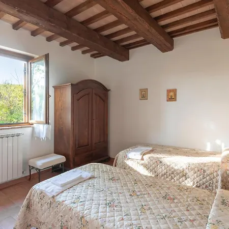 Apartman Seranna 4 *